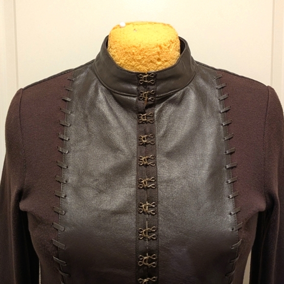 EUC 80s Tan Jay XL Leather and Knit Hook & Eye Front Stand Collar Sweater - Picture 4 of 8